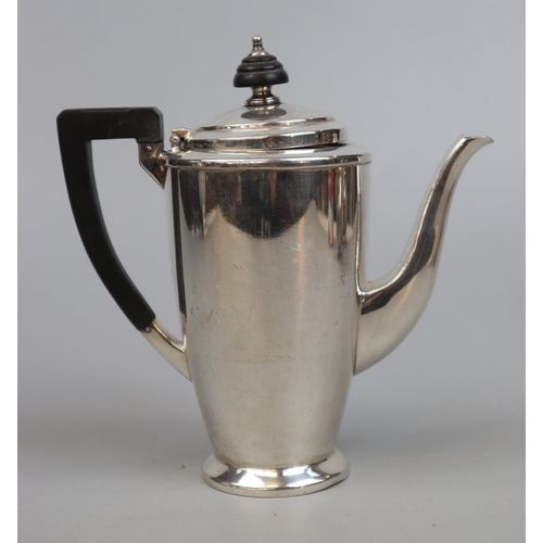 191 - Silver plate tea and coffee jugs to include Mappin and Webb