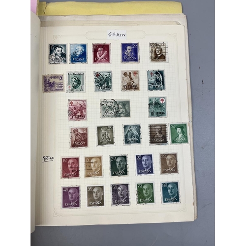 262 - Stamps - Spain early to modern on album pages in approval books