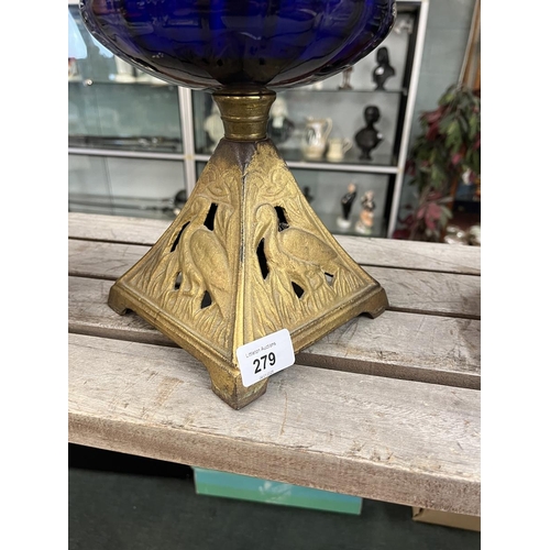 279 - Oil lamp with cobalt blue glass reservoir - Approx H48cm