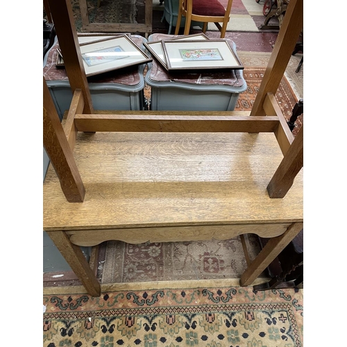 389 - Oak side table together with small oak desk