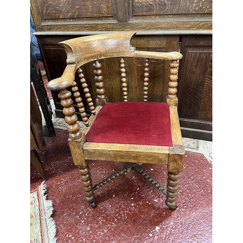 406 - Antique corner chair with bobbin turn legs