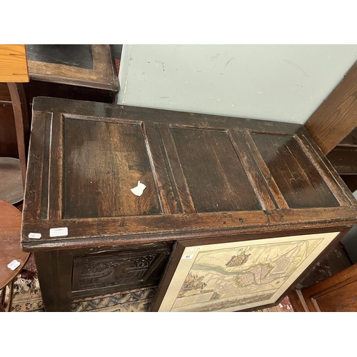 413 - Early oak coffer - Approx W120cm D56cm H69cm