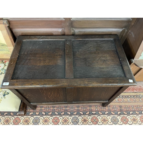 451 - Oak blanket box