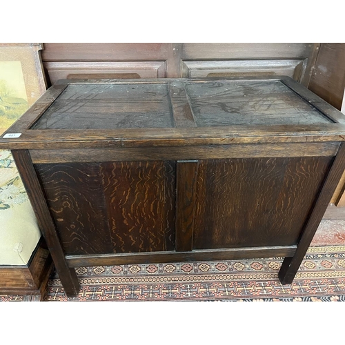 451 - Oak blanket box