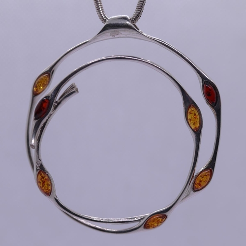 46 - Silver amber set pendent on silver chain