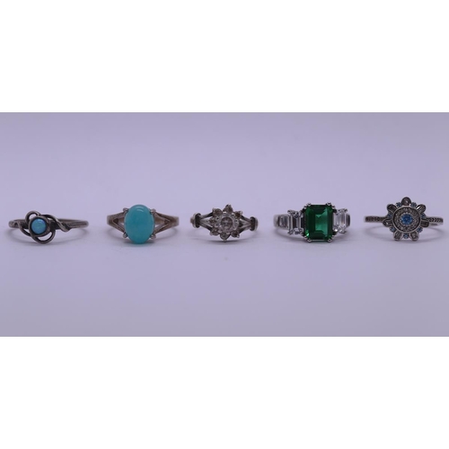 51 - 5 silver stone set rings