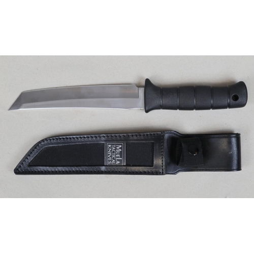 139 - As new Muela Tanto 440 stainless steel tactical knife with sheath