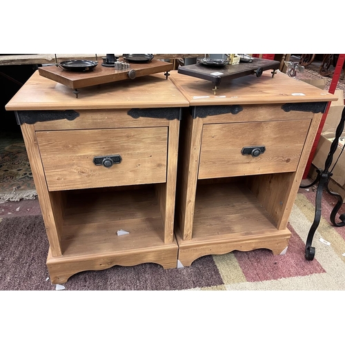 224 - Pair of bedside tables