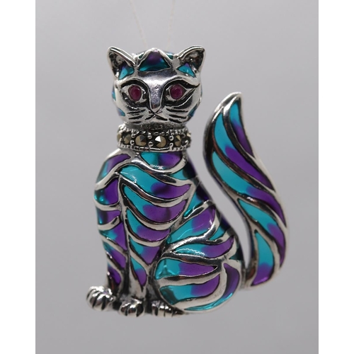 32 - Silver & enamel ruby eyed cat brooch / pendant