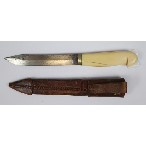 332 - Inuit knife in sheath