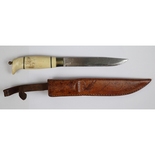 333 - Inuit knife in sheath