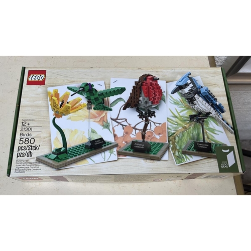 393 - Lego Birds set 21301 - Complete in original box