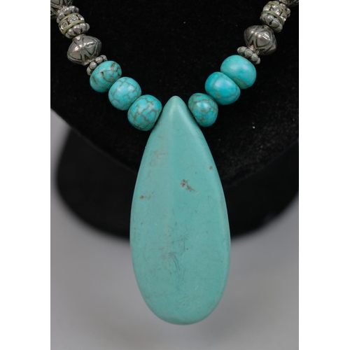 36 - Silver & turquoise necklace