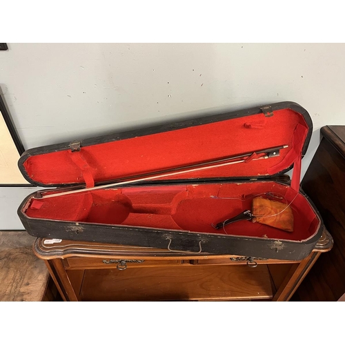 364 - Vintage wooden violin case