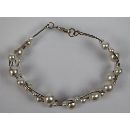 37 - Silver pearl set bracelet