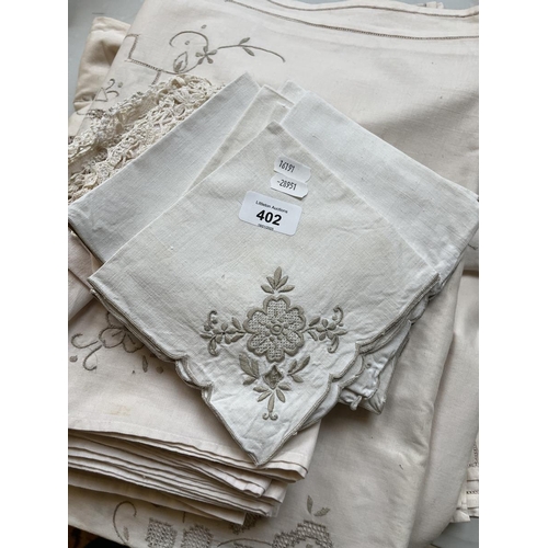 402 - Collection of fine Irish linen