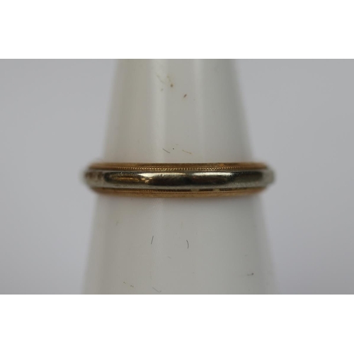 55 - 14ct gold and silver band ring - Size K