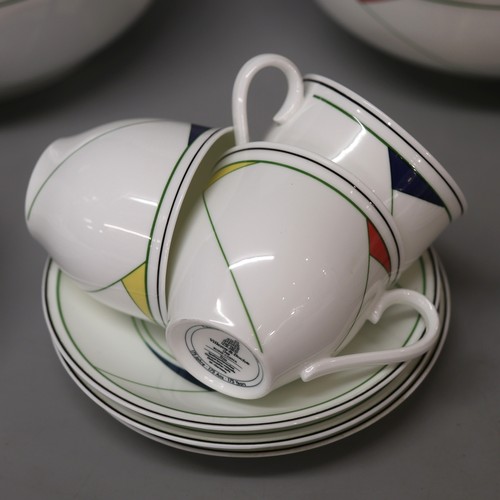 160 - Villeroy & Boch dinner service (1985) comprising of 50 pieces