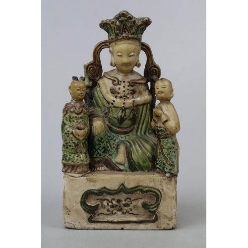 281 - Rare Chinese famille verte biscuit porcelain Guanyin figure group probably Kang Xi - Approx H: 18.5c... 