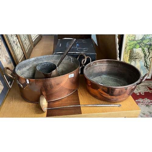 423 - Collection of antique copper items