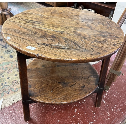 470 - Early elm cricket table - Approx D: 67cm H: 65cm