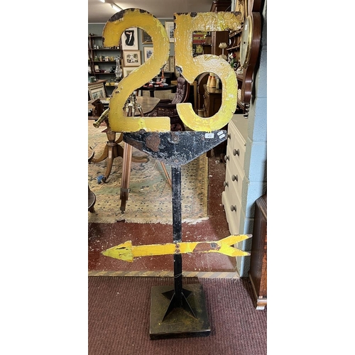 472 - Antique train speed indicator sign 25mph - Approx H: 148cm