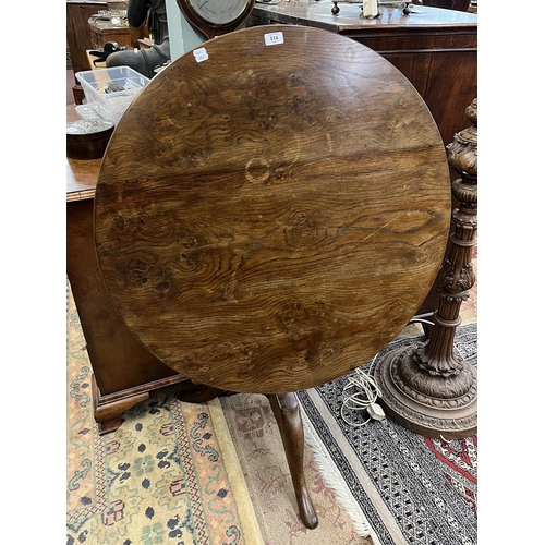 514 - Antique oak tilt top table