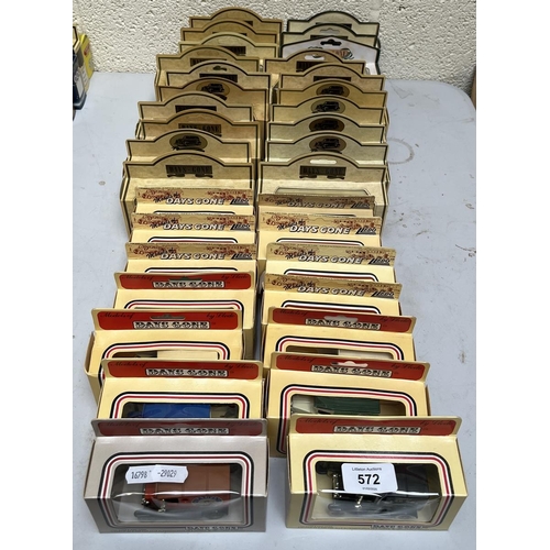 572 - Collection of diecast vehicles in original boxes