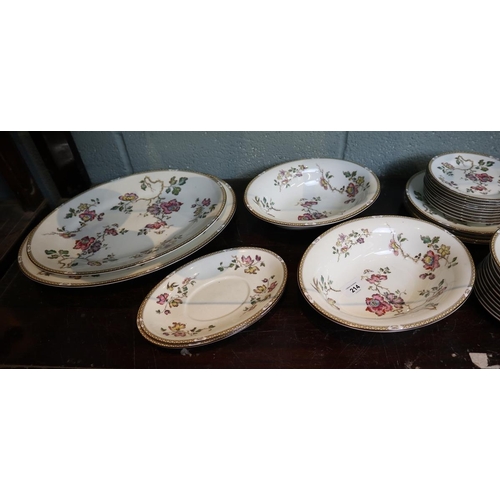 214 - Wedgwood Swallow part dinner service - Approx 50 pieces