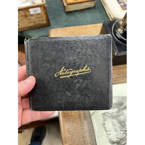 360 - 8 Autograph books - 1900-1950s