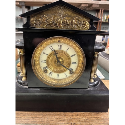 372 - Ansonia mantel clock