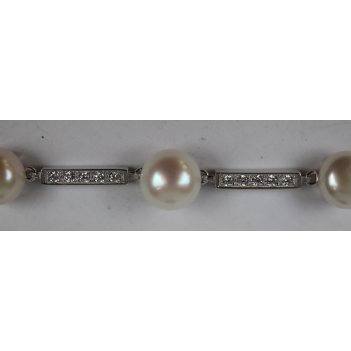 44 - Silver stone and pearl set bracelet