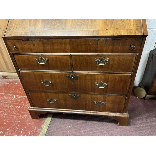 477 - Antique walnut bureau - Approx W: 84cm D: 53cm H: 102cm