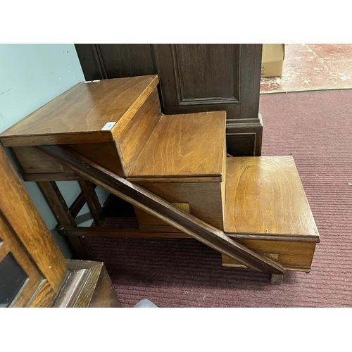 491 - Oak library steps - Approx H: 73cm