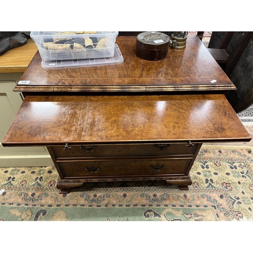 510 - Burr walnut inlaid bachelor chest of drawers - Approx W: 82cm D: 48cm H: 81cm