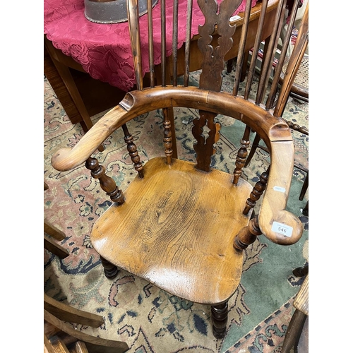 546 - Antique Windsor armchair