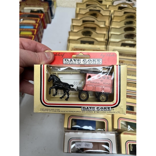 572 - Collection of diecast vehicles in original boxes