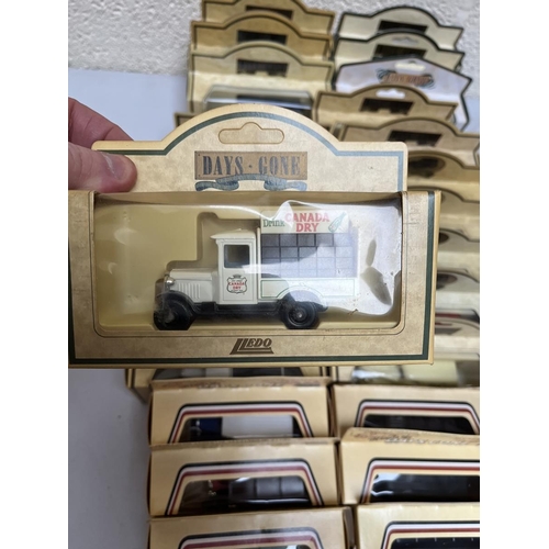 572 - Collection of diecast vehicles in original boxes