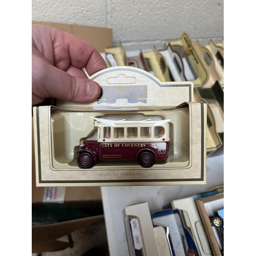 573 - Collection of diecast vehicles in original boxes