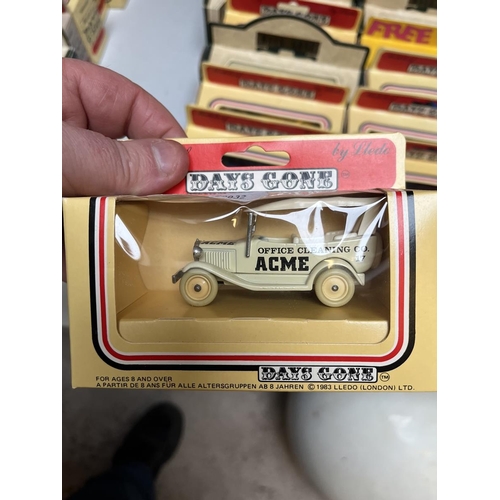 575 - Collection of diecast vehicles in original boxes