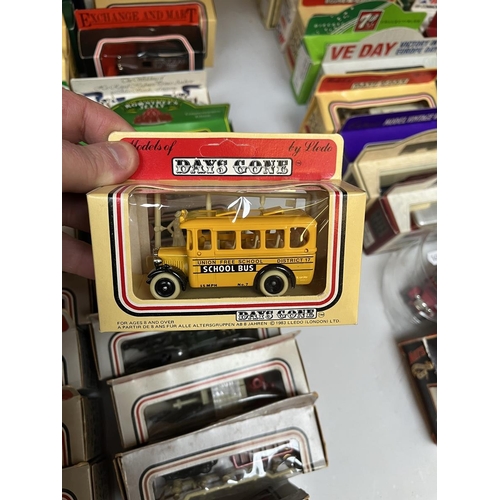 578 - Collection of diecast vehicles in original boxes