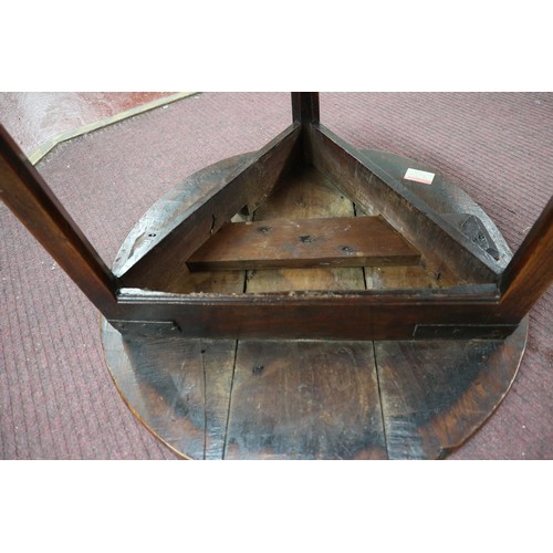 470 - Early elm cricket table - Approx D: 67cm H: 65cm