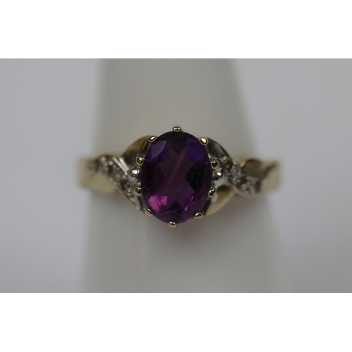 54 - 9ct gold amethyst set ring - Size M