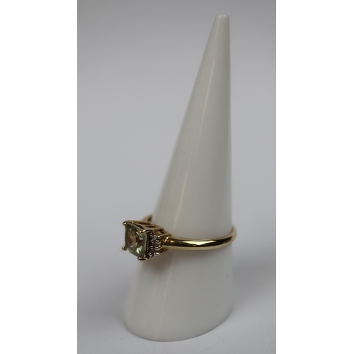 56 - 9ct gold stone set ring - Size P