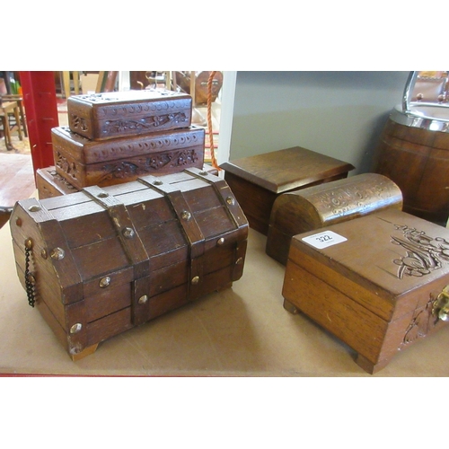 322 - Collection of woodenware and music boxes