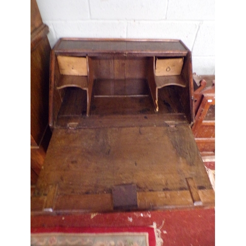 371 - Early oak Bureau