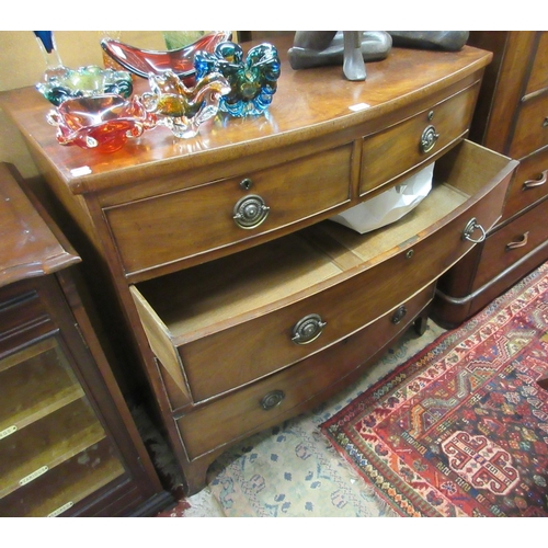 462 - Early 19thC bow fronted chest - W: 103cm D: 45cm H: 103cm