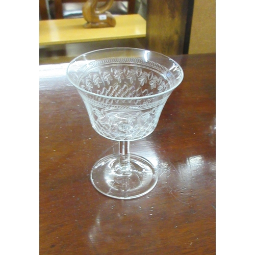 464 - Good collection of crystal glassware