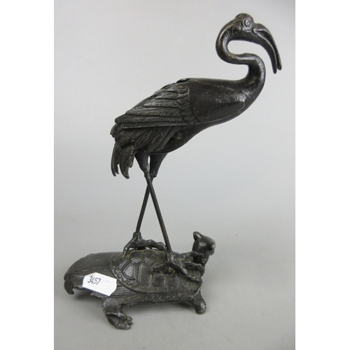 582 - Bronze figure of Crane riding tortoise - H: 19cm