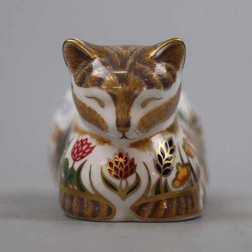 191 - Royal Crown Derby - Cottage Garden Cat with gold stopper